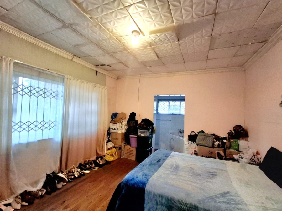 5 Bedroom Property for Sale in Summerpride Eastern Cape
